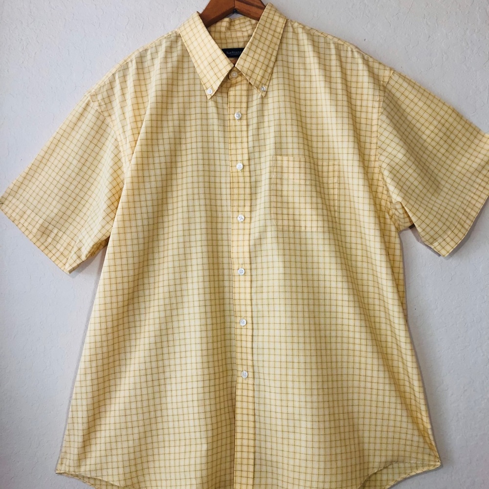 Van Heusen plaid used short sleeve shirt